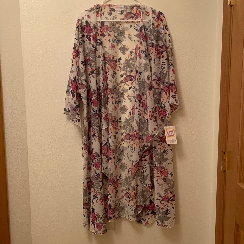 Large Shirley from Lularoe